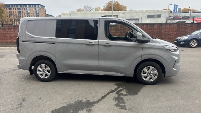 Ford Transit Custom 320 L1 Diesel Fwd 2.0 EcoBlue 136ps H1 Double Cab Van Limited Auto